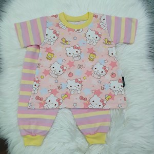 Sweet Hello Kitty Pajamas Set