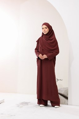 NEW VERSION LEANY SUIT IRONLESS IN DARK BROWN