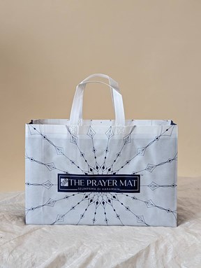 The Prayer Mat Exclusive ( Big Wovenbag )