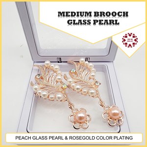 Medium Brooch Peach Glass Pearl Sabah (2 pieces per set)
