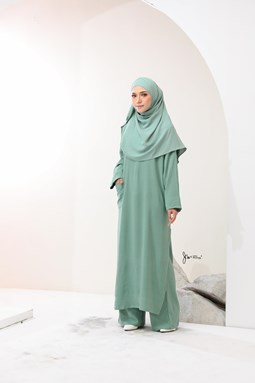 NEW VERSION LEANY SUIT IRONLESS IN MINT GREEN