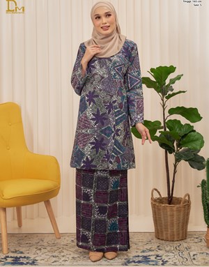 KURUNG PAHANG BATIK DAMIA PS19-1 in Purple
