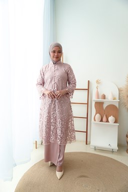 Kebaya Puteri Gunung Aisah  - Pink