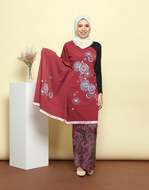 BATIK TIARAZ ZAA 16 in Maroon