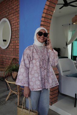 ZEINAB BATIK TOP ( White Nude 022 )