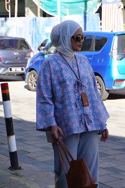 ZEINAB BATIK TOP ( Ashblue LC008 )