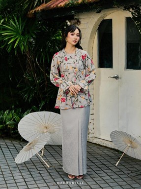 CHE ROSE KEBAYA - GREY