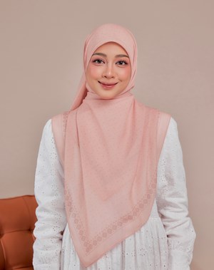 SULTANAH : ELEENA