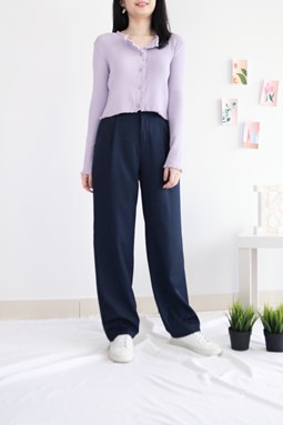 FRILL HEM RIBBED CARDIGAN IN LILAC