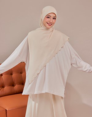 KNITTED TOP - CREAM