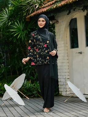 CHE ROSE KEBAYA - BLACK
