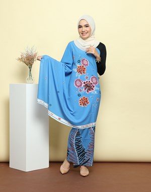 BATIK TIARAZ ZAA 12 in Blue