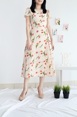 TULIP V-NECK MIDI WRAP DRESS IN CREAM