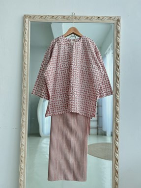 KURUNG BATIK FATEEMA ( Brown Nude Stripes )