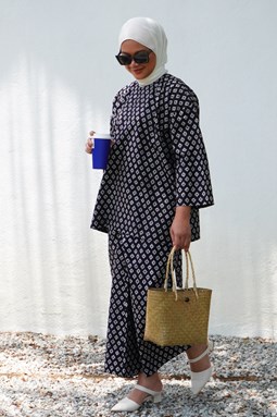 KURUNG BATIK FATEEMA ( Black 008 )
