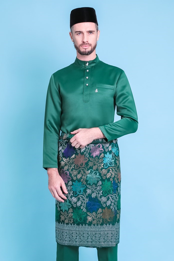 THE SULTHAN EMERALD GREEN  LEEYANARAHMAN