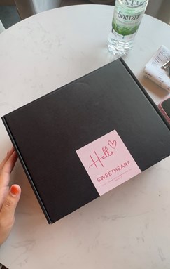 GIFT BOX