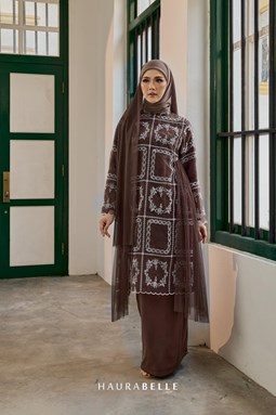 RATU KURUNG - RICH BROWN