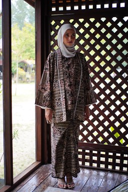KURUNG MELATI ( KM 004 Classic Stripes )