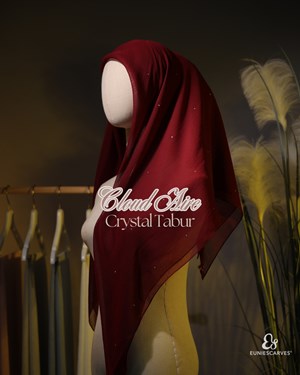 Cloud Aire Square (Crystal Tabur)
