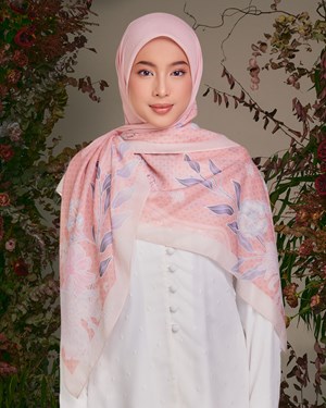 NOSTALGIA RAYA COTTON: SWASTIKA