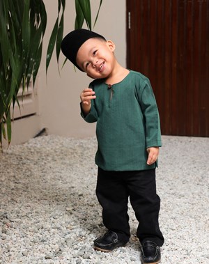 TEMENGGONG BOY - EMERALD