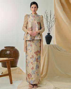 AZURA DOLL (CAPSULE RAYA)