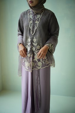 KEBAYA PURNAMA ( Twilight Mauve )