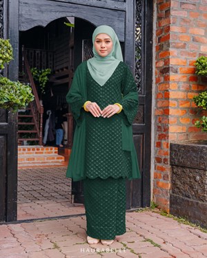 BAYU KURONG - EMERALD GREEN