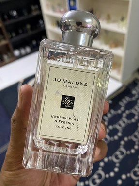 English Pear & Freesia Unisex fragrance by Jo Malone 100ml