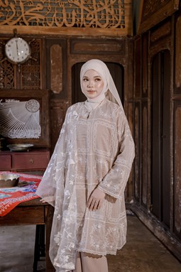 KURUNG ORKED  ( Latte )