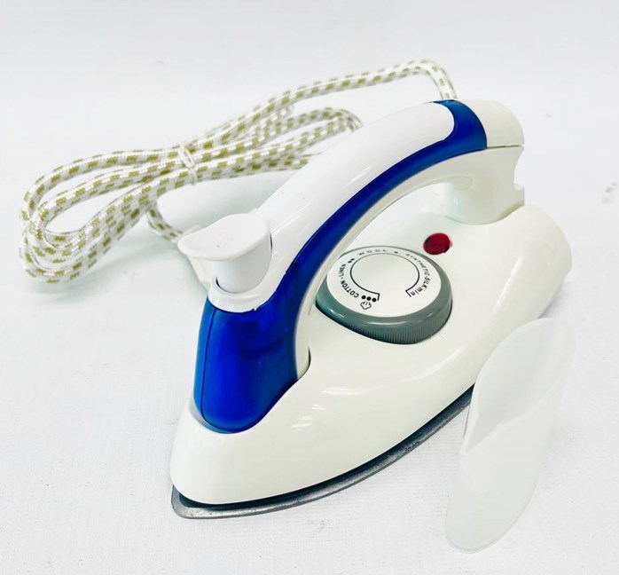 Mini Portable Foldable Electric Steam Iron for Clothes 3 Gears Flatiron  Travel 