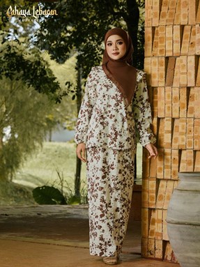 TEH BULAN - RICH BROWN