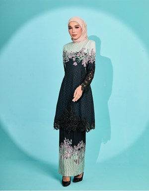 QHALISYA RIAW