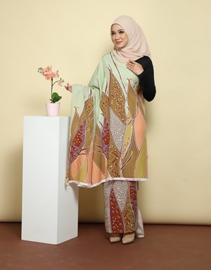 BATIK LUKIS COTTON ZAA 71 in Light Olive