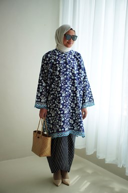 SERI ANGGUN KURUNG ( SA Navy Flower )