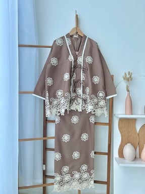 NAURA KURUNG ( MOCHA )