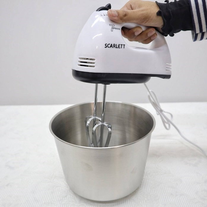 SCARLETT STAND MIXER WITH BOWL.. - Quarantinda Ni Monic