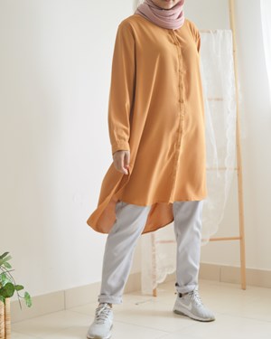 AMORA BUTTON TUNIC