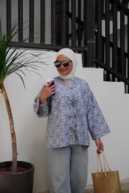 ZEINAB BATIK TOP ( Ashblue 021 )