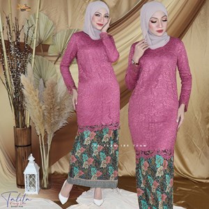 TALITA LACE KURUNG WITH PLEATED BATIK SKIRT 🎊