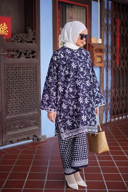 SERI ANGGUN KURUNG ( Midnight  )