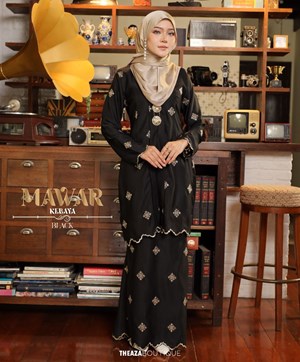 Kebaya Mawar