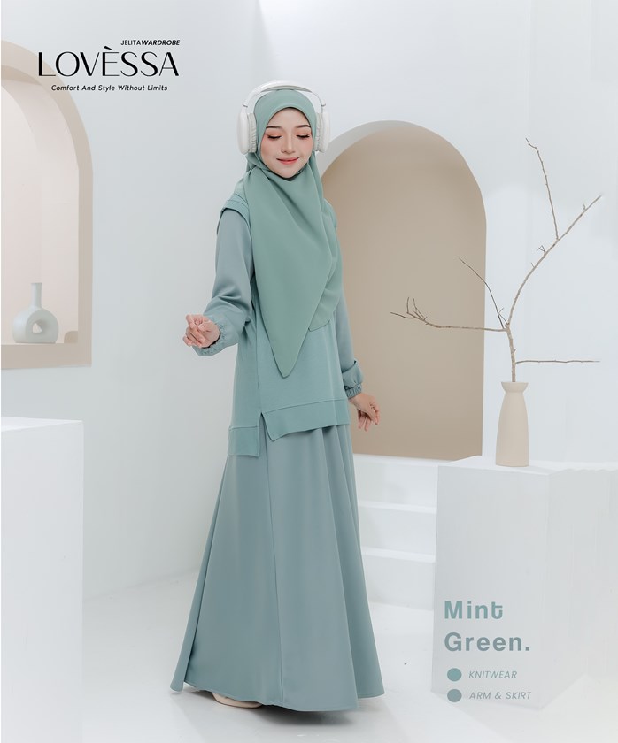 LOVESSA SUIT IRONLESS IN MINT GREEN