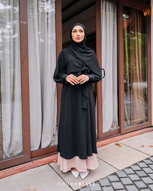 MELLY DRESS - BLACK