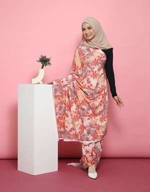 BATIK NAURA WAN 18 in Peach