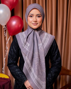 9TH ANNIVERSARY : ZENIA