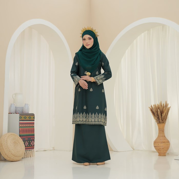 Kurung Sulam Premium Darra – Emerald Green