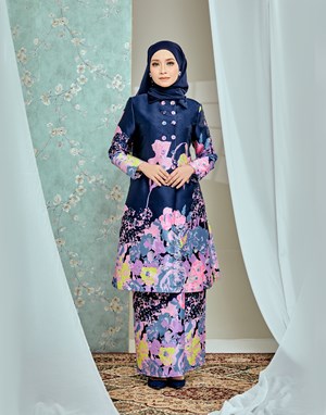 QADEERA RIAW SUIT