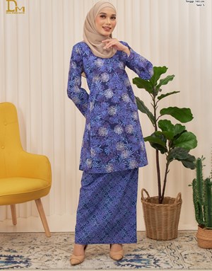 KURUNG PAHANG BATIK DAMIA PS11-1 in Dark Blue